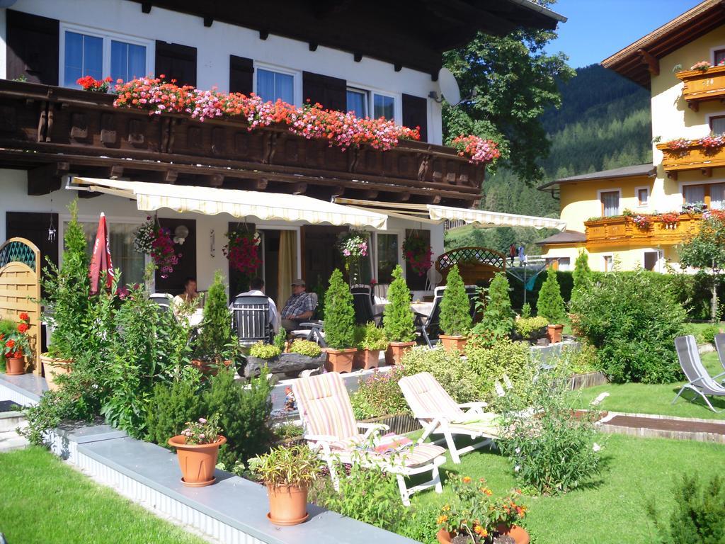 Familiengaestehaus Ingrid Sankt Martin am Tennengebirge Habitación foto