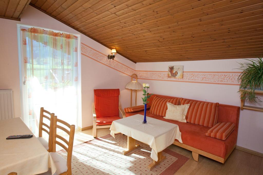 Familiengaestehaus Ingrid Sankt Martin am Tennengebirge Habitación foto
